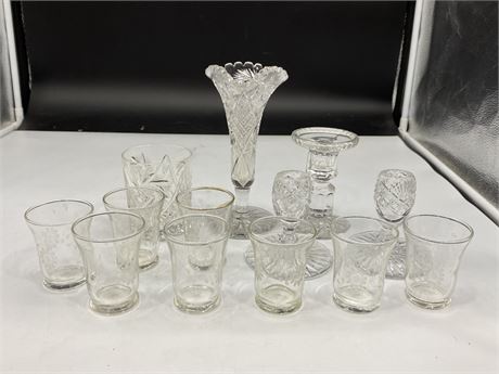 CRYSTAL CUT VASE, 8 SMALL CRYSTAL GLASSES, CRYSTAL GLASS & CANDLE HOLDERS