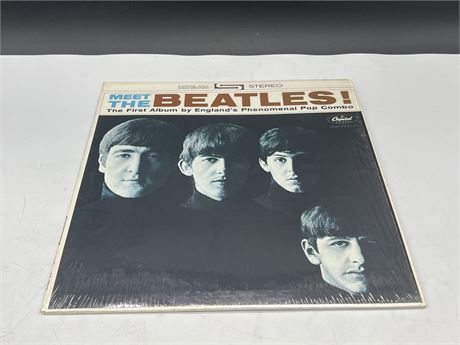 MEET THE BEATLES (ST 2047) - VG (SLIGHTLY SCRATCHED)