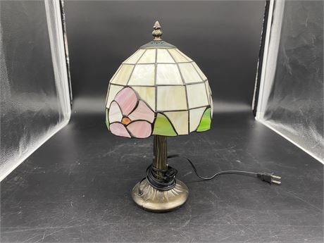 STAINED GLASS SIDE TABLE LAMP (14” tall)