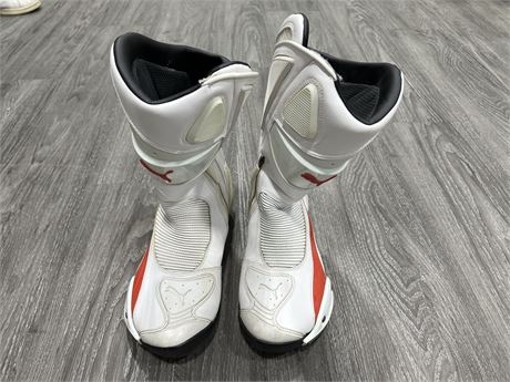 SIZE 9 PUMA MOTORCYCLE BOOTS
