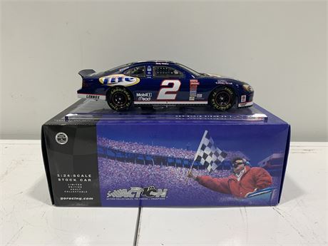 RUSTY WALLACE 2 1:24 STOCK CAR COLLECTABLE