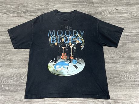 THE MOODY BLUES CONCERT T SHIRT - SIZE XL