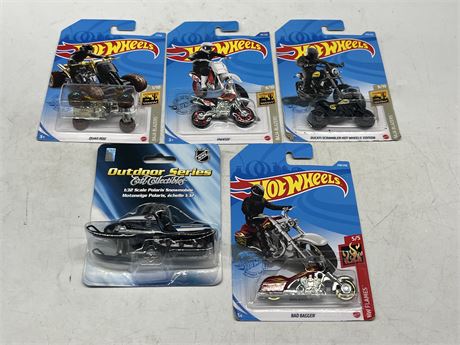 4 HOTWHEELS BIKE COLLECTION & NHL OUTDOOR SERIES SNOW MOBILE