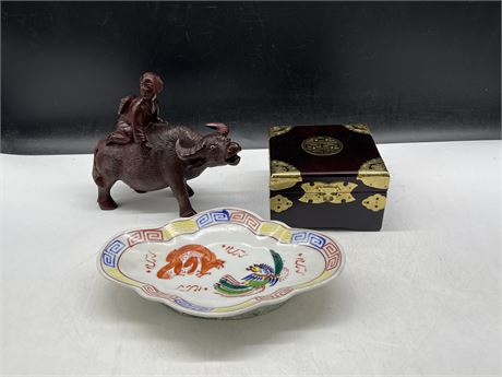 3PCS OF ORIENTAL COLLECTABLES - PORCELAIN PLATE, JEWELRY BOX & BULL FIGURE 10”