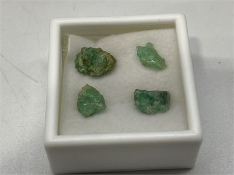 GENUINE COLOMBIAN EMERALD CRYSTAL SPECIMENS - 6CT