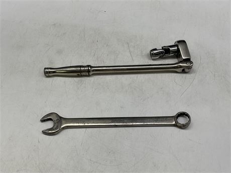 2 SNAP-ON WRENCHES