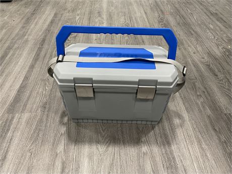 TY-RAP COOLER W/ STRAP AND HANDLE 19” X 10” X 12”