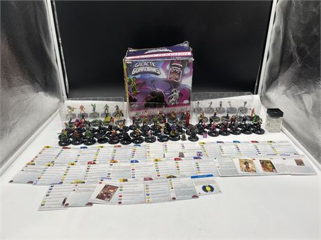 LARGE LOT OF HEROCLIX GAME PIECES MOSTLY MARVEL