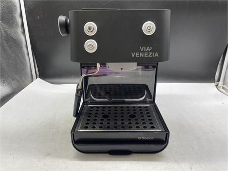 VIA VENEZIA SAECO COFFEE MACHINE