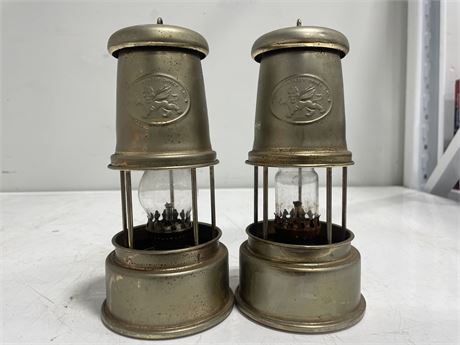 2 VINTAGE OIL LAMPS 8”