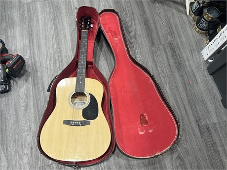 ACADEMY D-2 ACOUSTIC GUITAR W/ HARD SHELL CASE