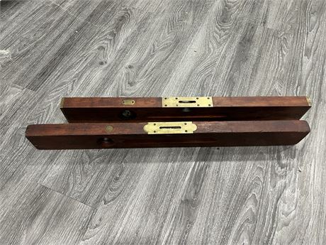 2 ANTIQUE STANLEY LEVELS W/BRASS ACCENT (28”)