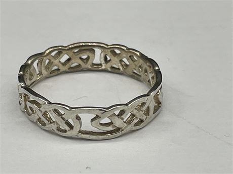 STERLING SILVER 925 CELTIC KNOT BAND RING SIZE 7.5