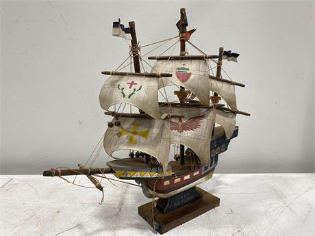 VINTAGE WOODEN MAY FLOWER SHIP (19”X17”)