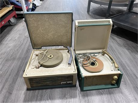 2 VINTAGE RECORD PLAYERS