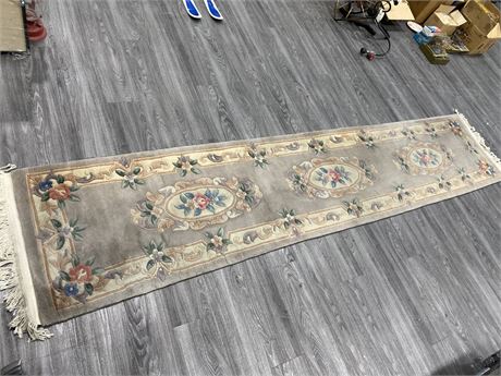 VINTAGE HAND KNOTTED HALL RUG (140”x27”)