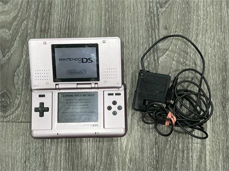 PINK NINTENDO DS W/ CHARGER - WORKING - NO STYLUS