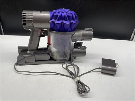 DYSON HAND VAC WITH CHARGER & BATTERY