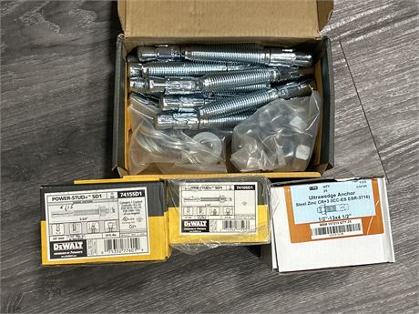 4 BOXES OF ASSORTED SIZES WEDGE ANCHORS - SPECS IN PHOTOS