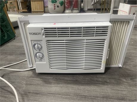 TOSOT 500BTU AIR CONDITIONER TESTED WORKING