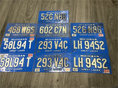 LOT OF 10 MOVIE PROP LICENCE PLATES FROM PROJECT BLUE BOOK