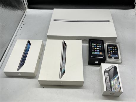 LOT OF EMPTY APPLE PRODUCT BOXES