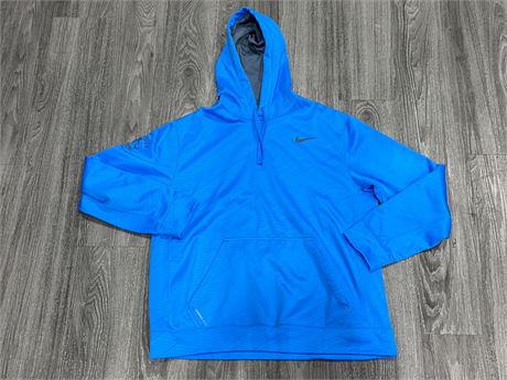NIKE CANUCKS THERMA FIT HOODIE - SIZE XL (Good condition)