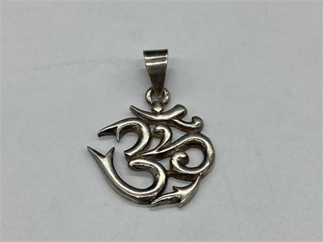 STERLING STYLED NORDIC PENDANT