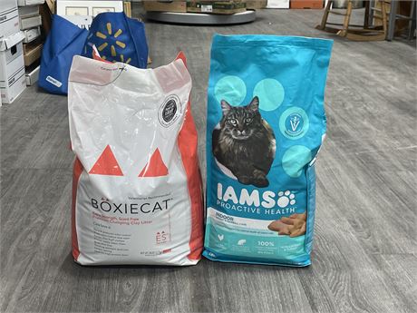 BAG OF IAMS CAT FOOD & BAG OF CAT LITTER