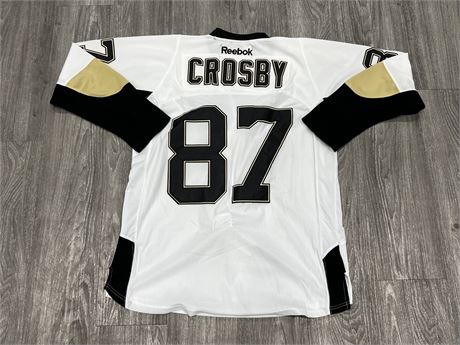 CROSBY PITTSBURG PENGUINS JERSEY W/ FIGHT STRAP SIZE 52