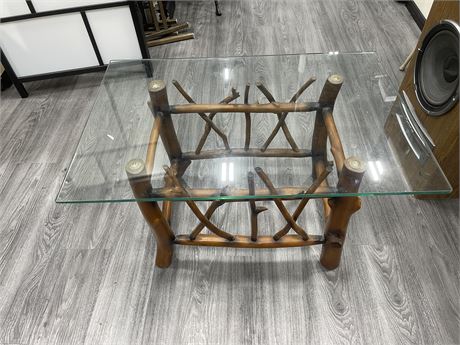 ROSTIL STYLE COFFEE TABLE 36”x24”x20”