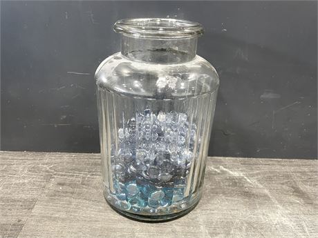 LARGE GLASS JAR OF COLOURED GLASS 10”