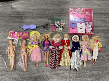 LOT OF BARBIES W/ACCESSORIES - SOME VINTAGE