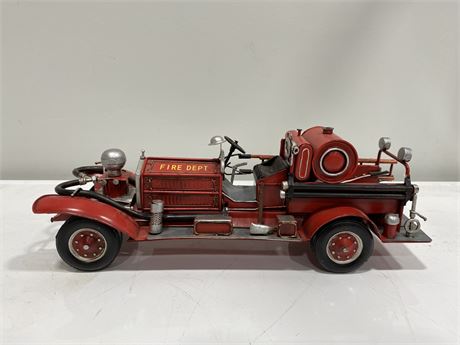 METAL FIRE DEPT. SO PRAIRIE TRUCK ENGINE 1928 (16” long)