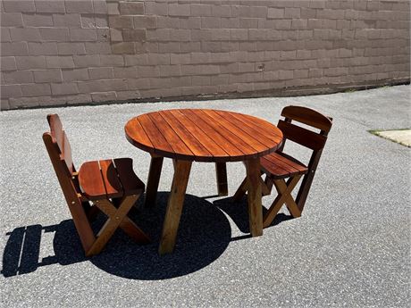 HAND MADE OUTDOOR CIRCULAR TABLE & 2 CHAIRS - TABLE IS 42” DIAM 30” TALL