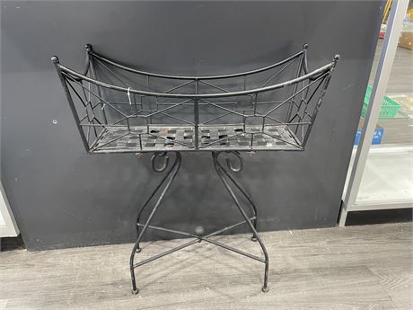 WROUGHT IRON PLANT STAND 25”x9”x30”