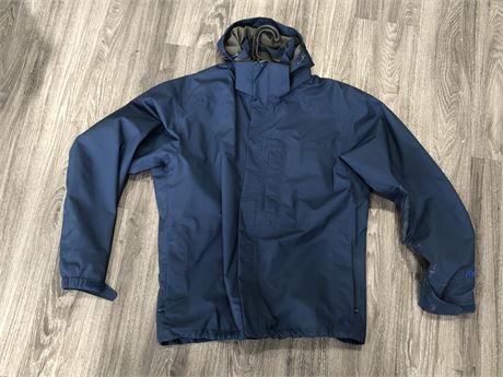 MOUNTAIN EQUIPMENT CO-OP LARGE JACKET