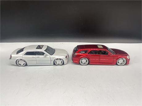 (2) 1:24 SCALE DUBCITY LOW RIDER DIECASTS