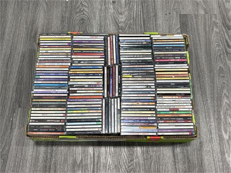 LARGE TRAY OF CDS - SOME SEALED