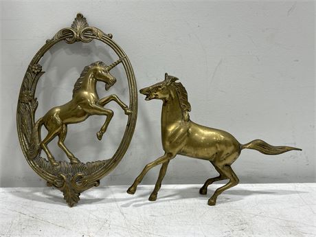 BRASS HORSE WALL PLAQUE AND STATUE