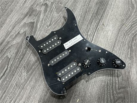 NEW LOADED PICKGUARD FOR STRAT TYPE