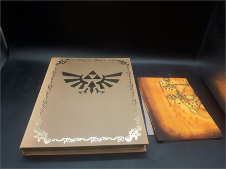ZELDA TWILIGHT PRINCESS COLLECTORS HARDCOVER GUIDE WITH CLOTH MAP