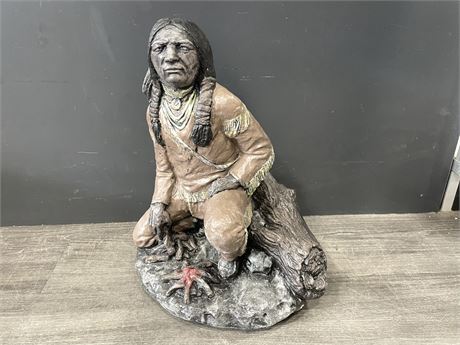 NATIVE INDIAN SCOUT CEMENT STATUE17”