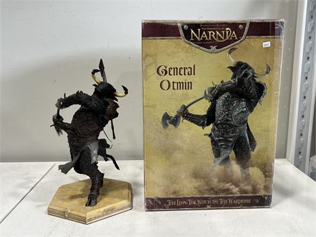 LIMITED EDITION NARNIA GENERAL OTMIN FIGURE W/BOX (Figure is 16”)