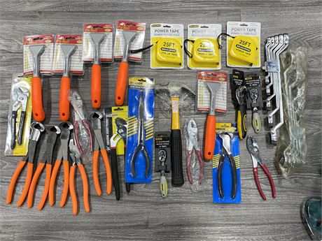 LOT OF ASSORTED NEW TOOLS