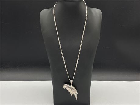 STERLING SILVER PARROT PENDANT & SS CHAIN 24” (PARROT - 11.2G / CHAIN - 8.3G)
