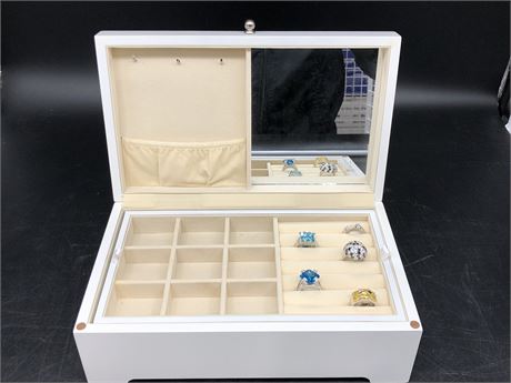 NEW WHITE JEWELRY BOX WITH SIZE 10 MIORI CANADA RINGS