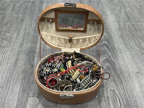 SMALL JEWELRY BOX FULL OF MOSTLY COSTUME JEWELRY