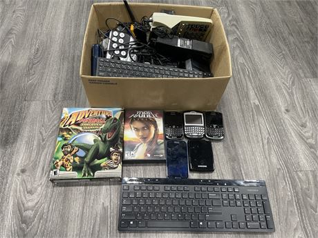 BOX OF VINTAGE MIXED ELECTRONICS INCLUDING BLACKBERRY’S, KEYBOARDS, ETC