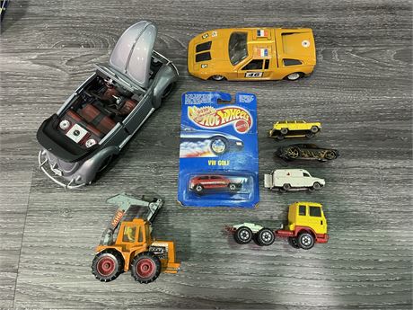 VINTAGE TOY CARS (HOT WHEELS/LESNEY’S)